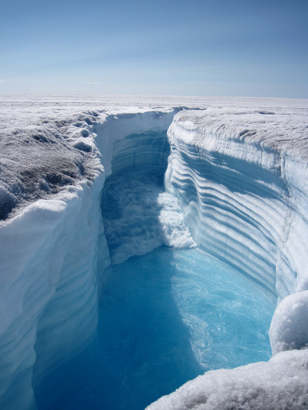 La Recherche Article: The microbes accelerating glacier melting